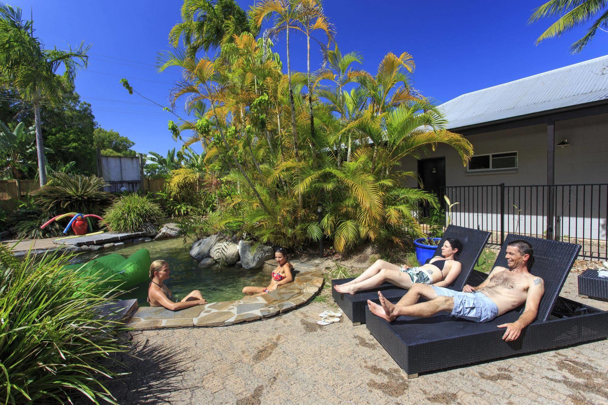 Coral Beach Lodge Port Douglas Dış mekan fotoğraf